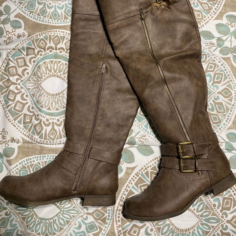 JustFab Tamsin Wide over the knee boot